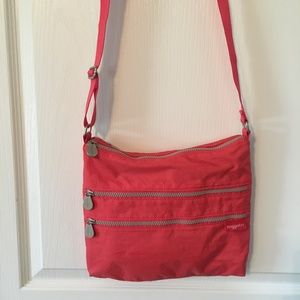 Baggallini Coral/Pink Cross Body Purse